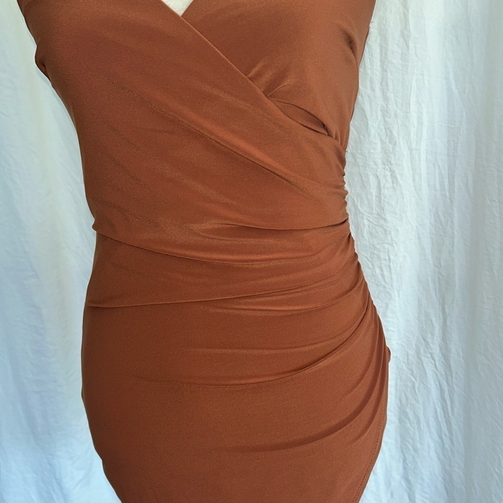 Windsor: Bodycon Dress in Cognac: Size S/M - Picture 2 of 7